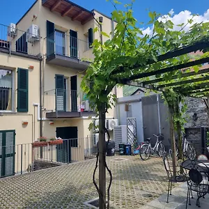 https://residenze-lariane.it-lombardy.com